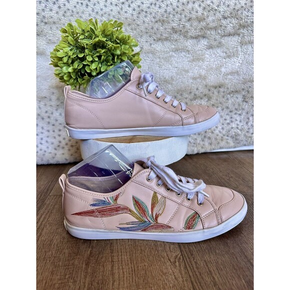 Guess Embroidered Sneaker Shoes Bird Of Paradise Light Pink Women’s Size 11‎ - Picture 1 of 10